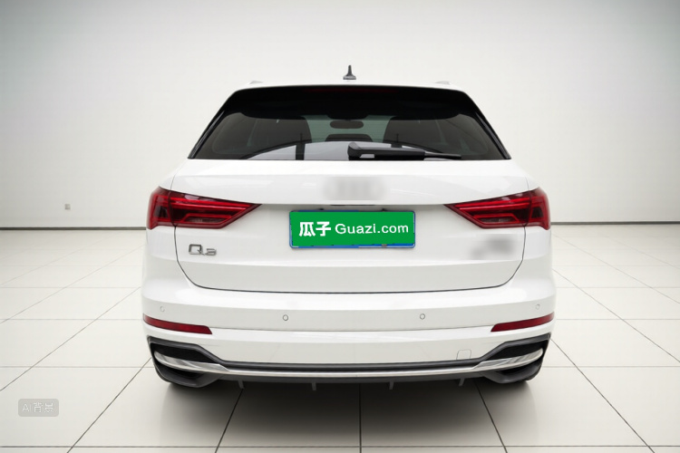 Audi Q3 2021 car image #6