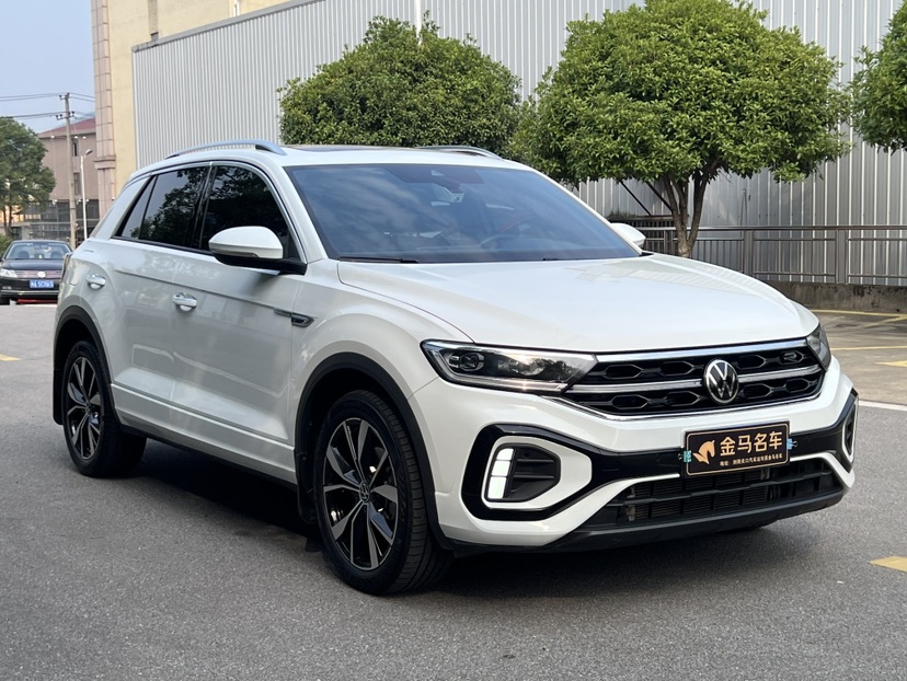 Volkswagen T-Roc 2024 car image #3