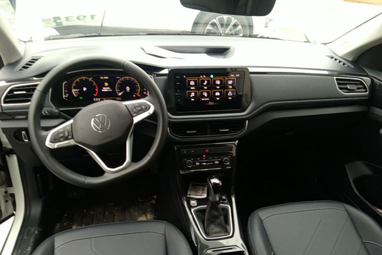 Volkswagen Tharu 2025 #10 Volkswagen Tharu 2025 imagem de carro #10