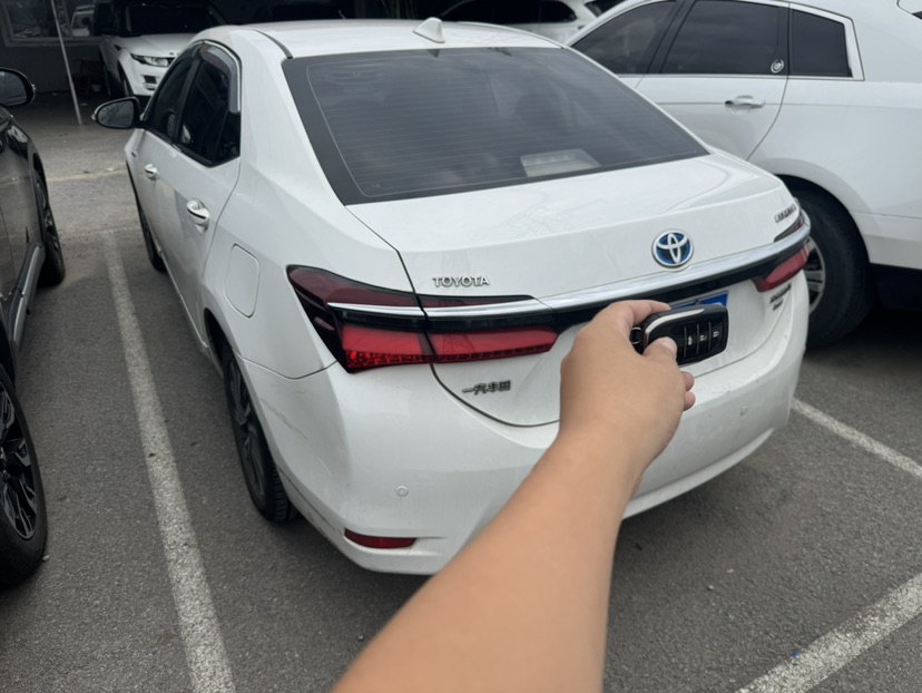 Toyota Corolla 2016 #6 Toyota Corolla 2016 car image #6