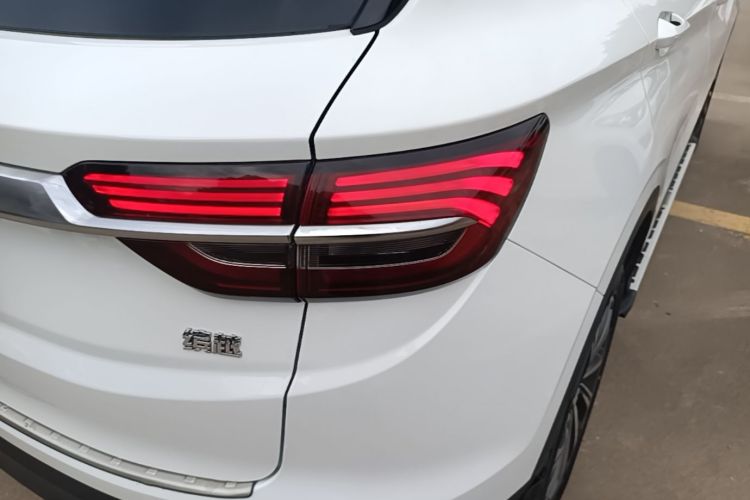 GEELY Coolray 2019 car image #8