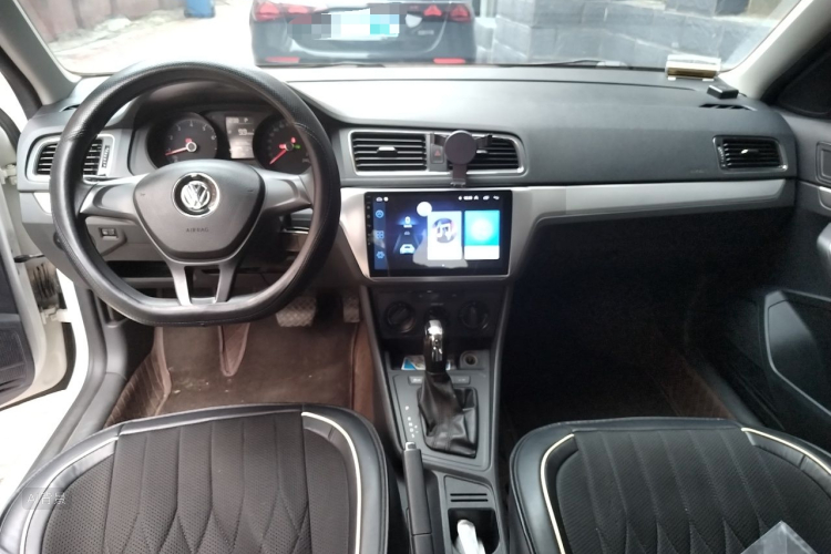 Volkswagen Lavida 2018 car image #11