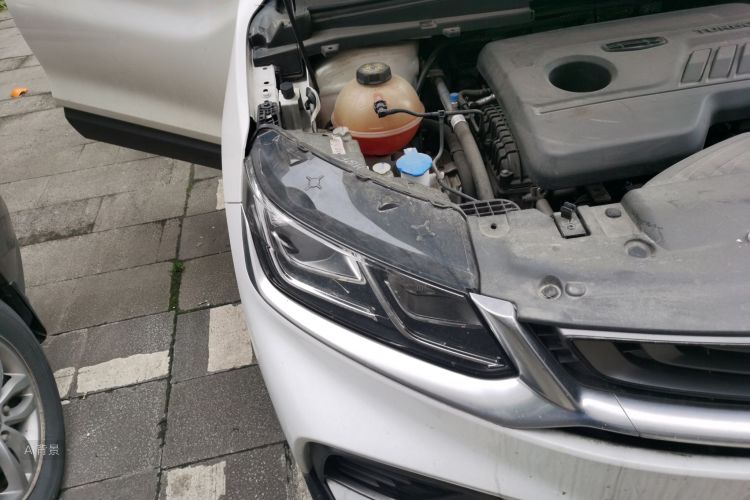 GEELY Coolray 2021 car image #8