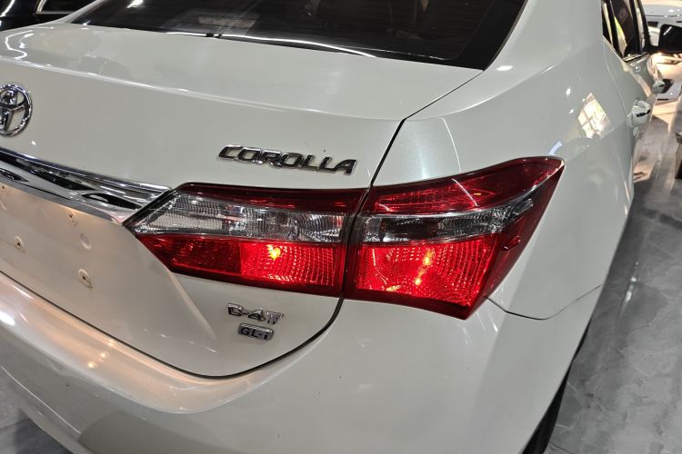 Toyota Corolla 2018 immagine di auto #8