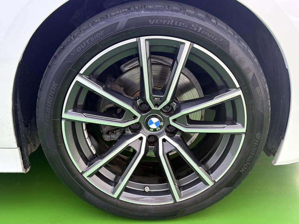 BMW 3 Series 2021 #7 BMW 3 Series 2021 صورة سيارة #7