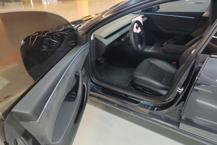 Tesla Model 3 2025 #16 Tesla Model 3 2025 car image #16