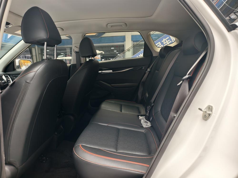 Kia Seltos 2023 immagine di auto #11
