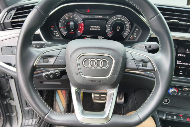 Audi Q3 2023 car image #12