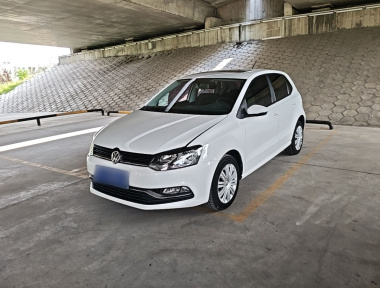 Volkswagen Polo 2016 car image 