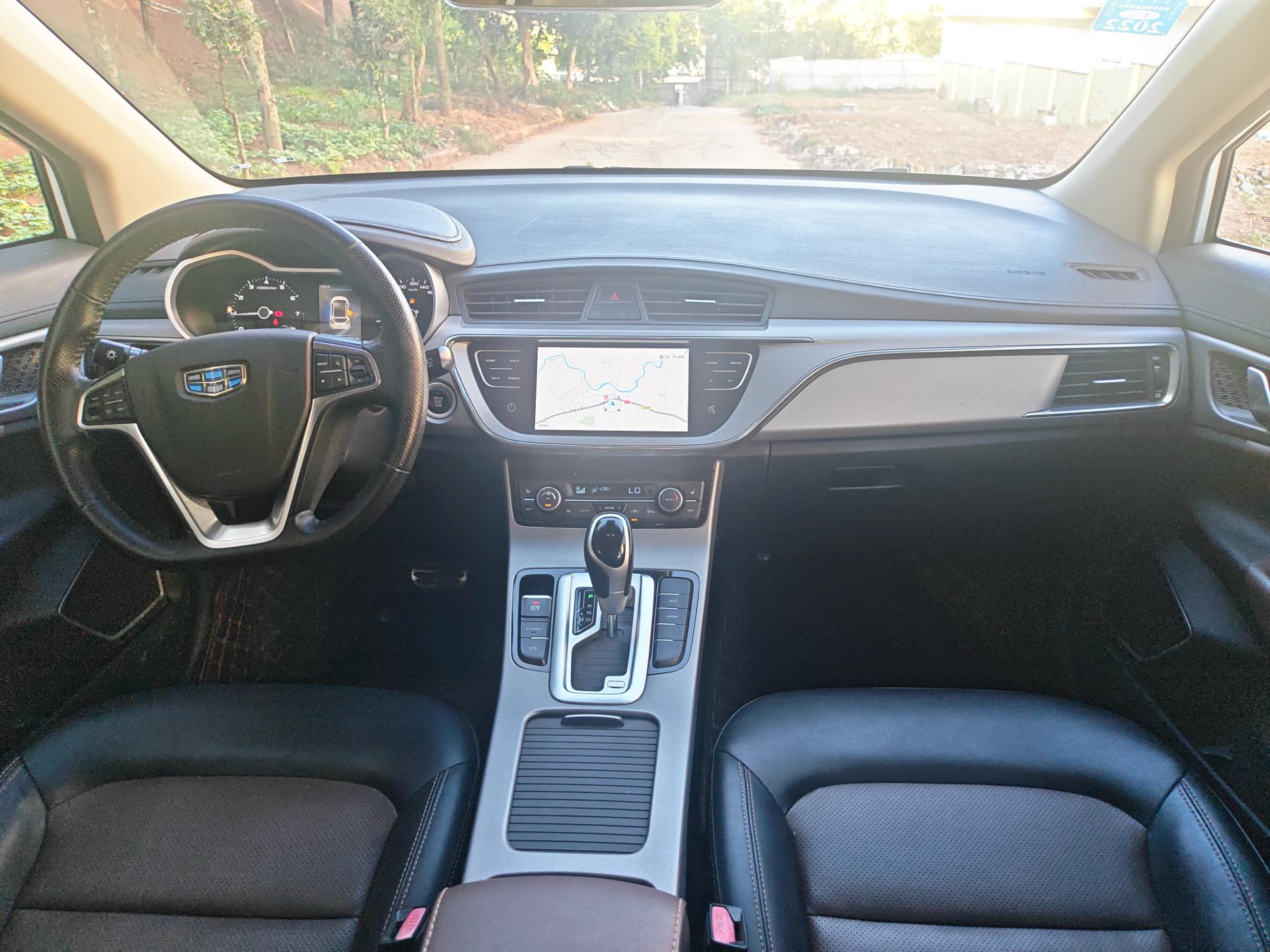 GEELY Emgrand GS 2018 car image #2