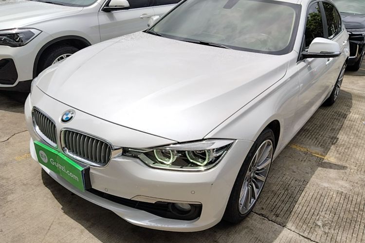 BMW 3 Series 2019 #2 BMW 3 Series 2019 car image #2