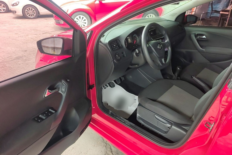Volkswagen Polo 2016 #16 Volkswagen Polo 2016 car image #16