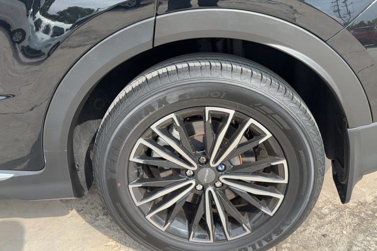 Jetour X70 PLUS 2024 car image #27