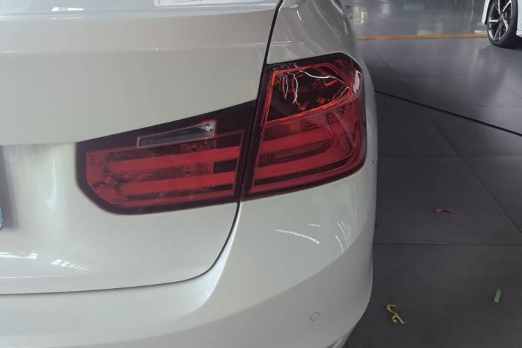 BMW 3 Series 2014 car image #8
