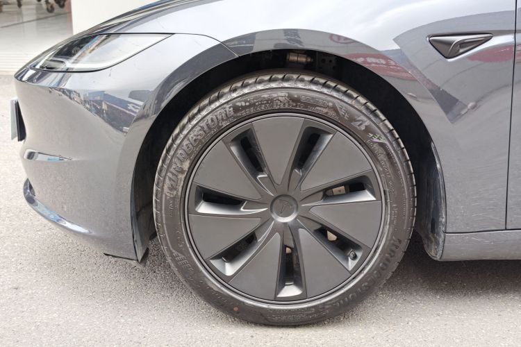 Tesla Model 3 2024 #10 Tesla Model 3 2024 car image #10