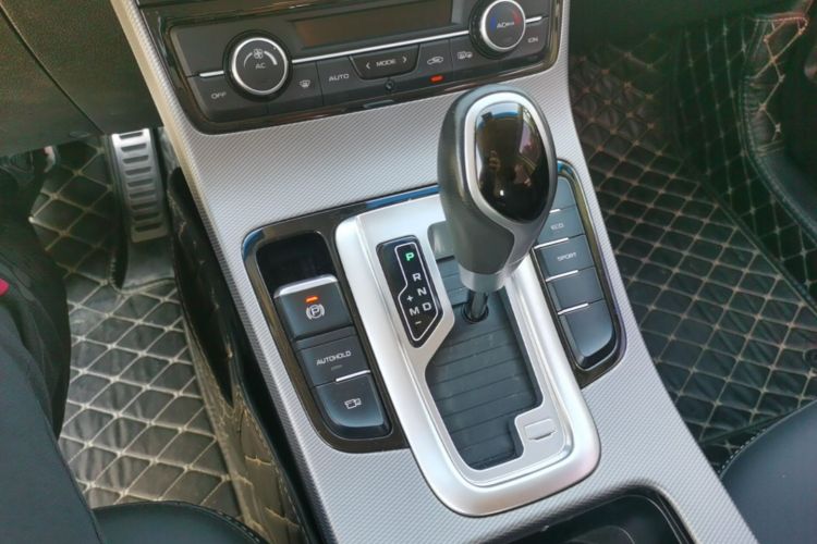 GEELY Emgrand GS 2019 #14 GEELY Emgrand GS 2019 car image #14