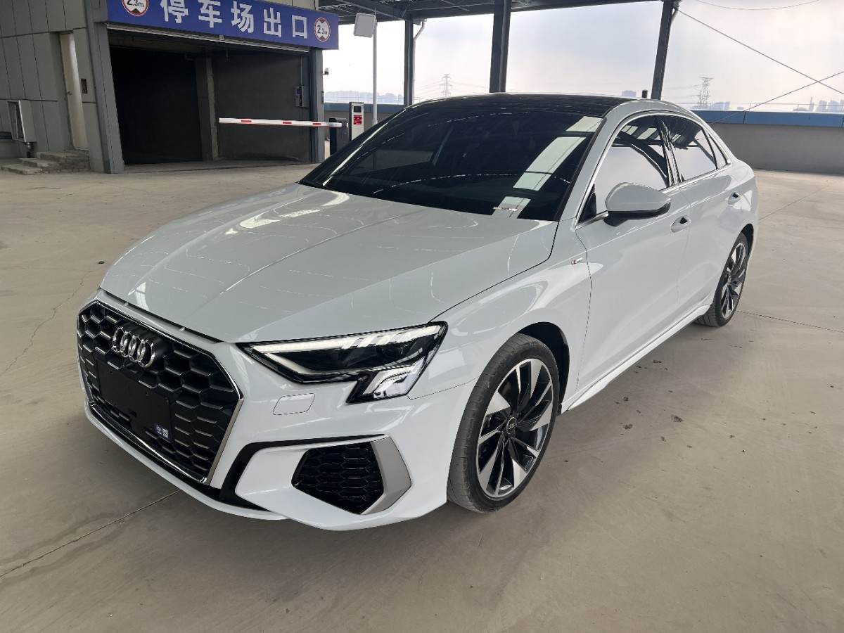 Audi A3 2022 immagine di auto 