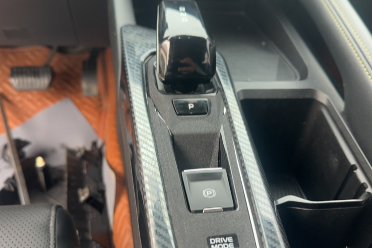 GEELY Coolray 2022 #15 GEELY Coolray 2022 car image #15