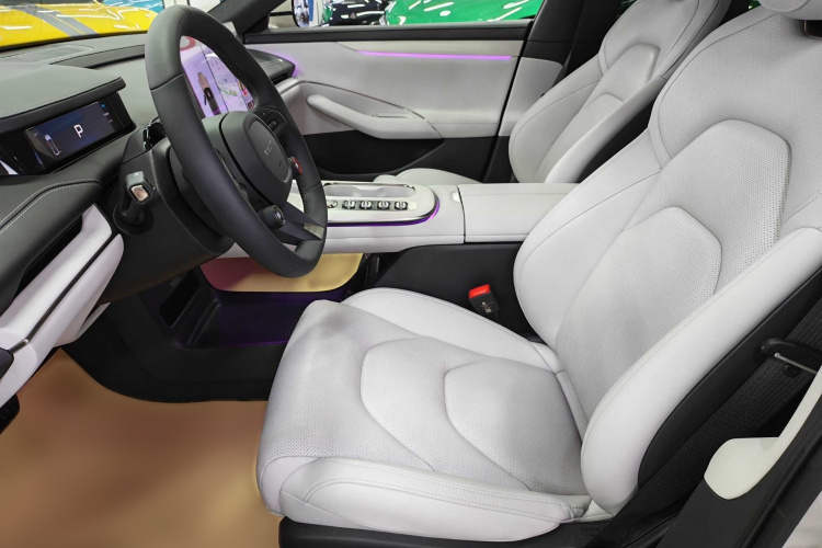 MI SU7 2025 car image #15