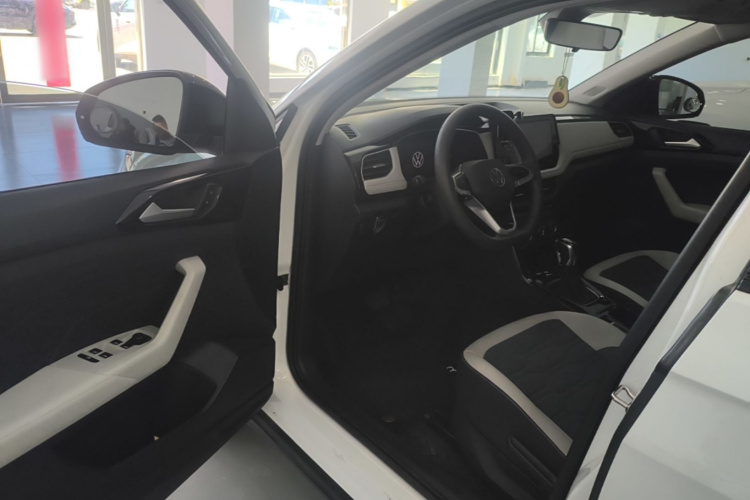 Volkswagen Tharu 2024 image de voiture #16