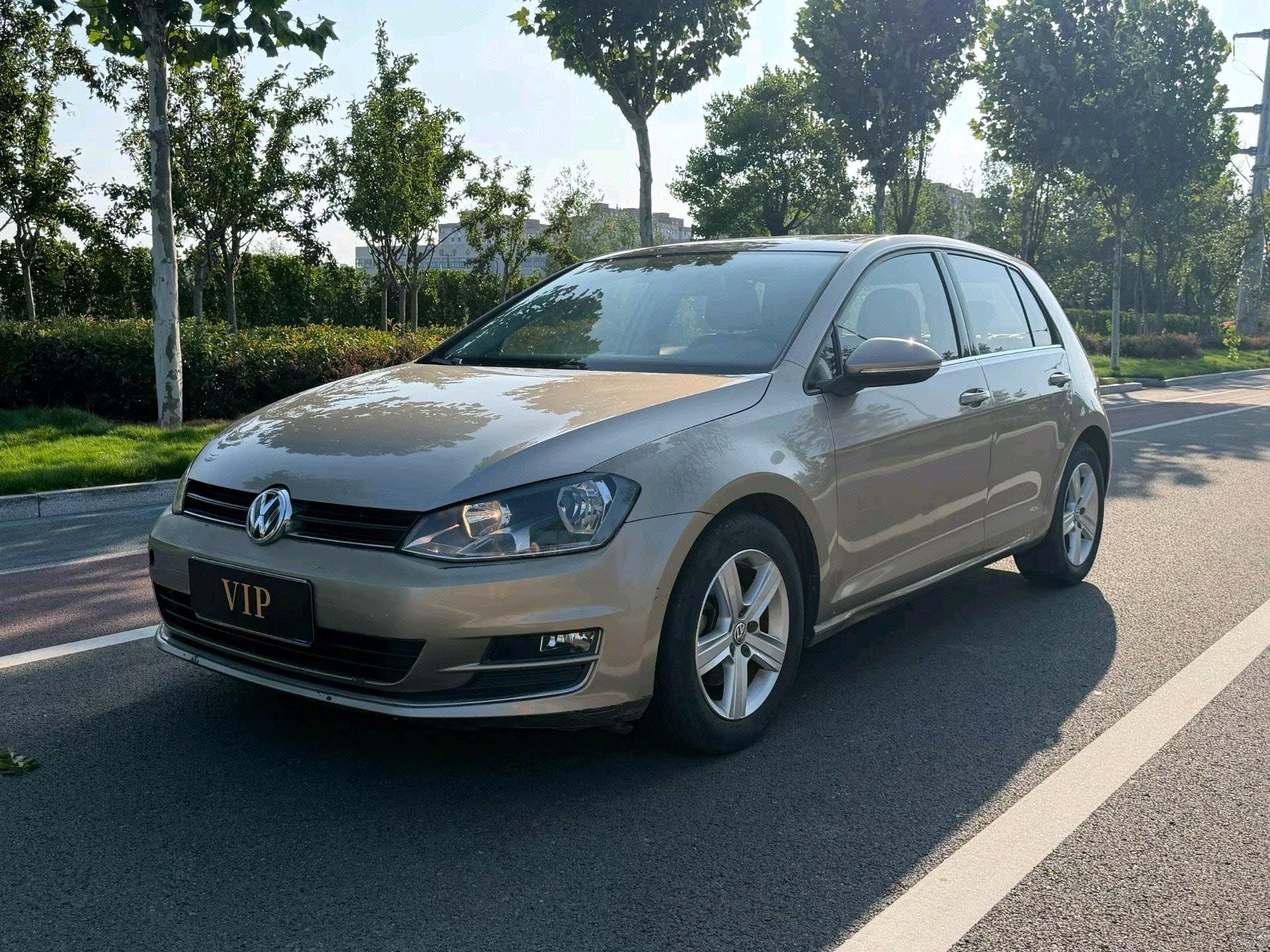 2015 2015 car image