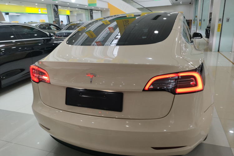 Tesla Model 3 2020 #6 Tesla Model 3 2020 immagine di auto #6