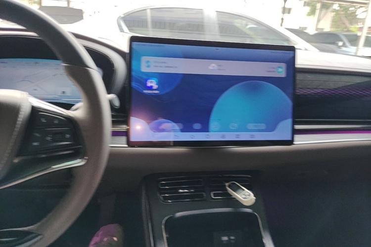 BYD Han 2022 car image #10