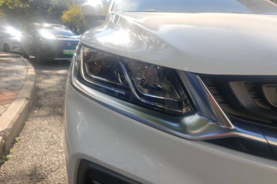 GEELY Coolray 2021 car image #7