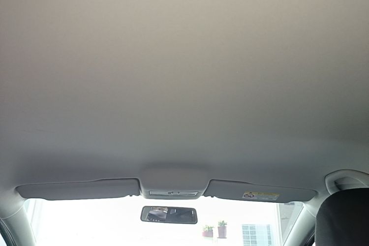 Volkswagen Polo 2019 car image #18