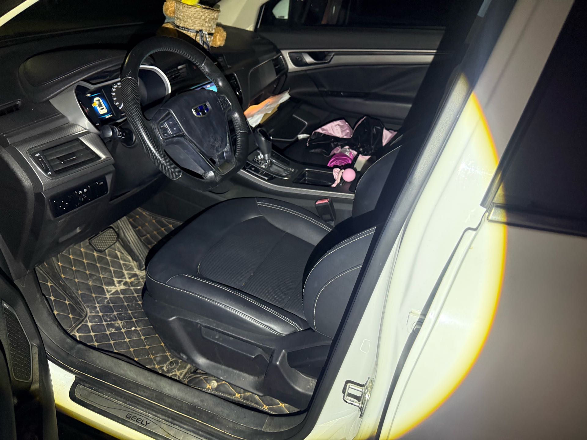 GEELY Emgrand GS 2018 immagine di auto #7