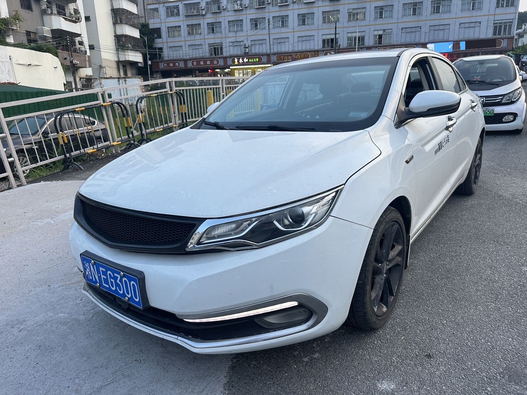 GEELY Emgrand GL 2017 GEELY Emgrand GL 2017 صورة سيارة