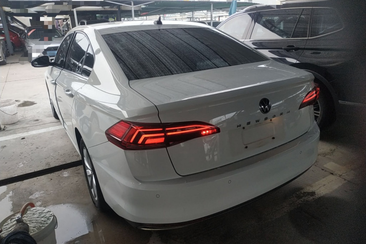 Volkswagen Bora 2021 car image #5