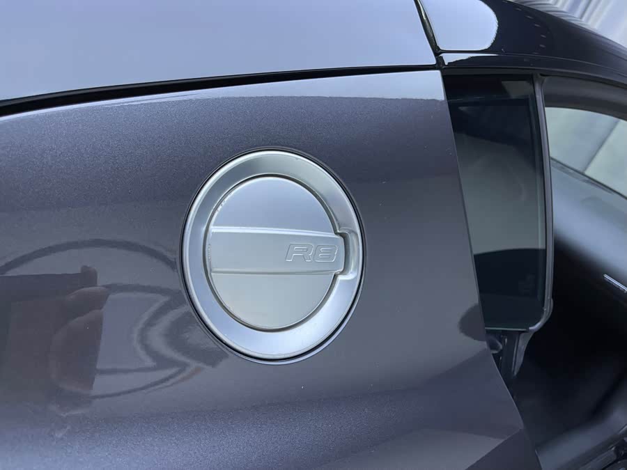 Audi R8 2009 car image #10