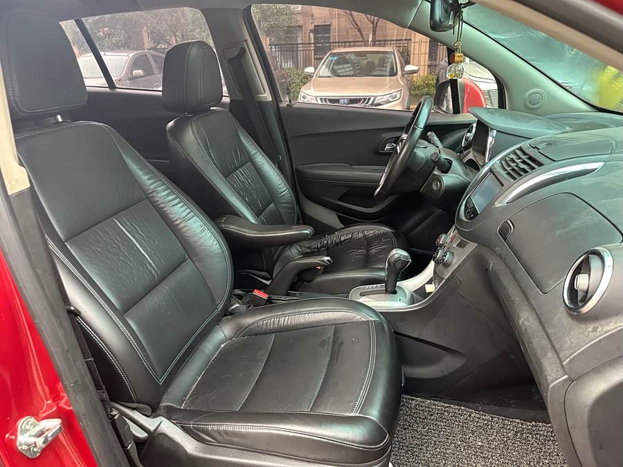 Chevrolet Tracker 2014 #10 Chevrolet Tracker 2014 car image #10