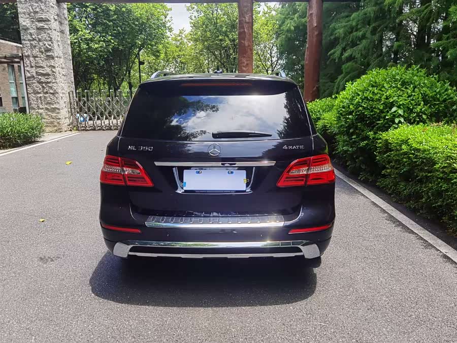 Mercedes-Benz M Class 2013 car image #10