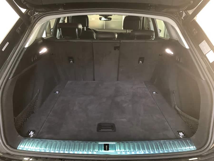 Mercedes-Benz SLK AMG 2021 صورة سيارة #10