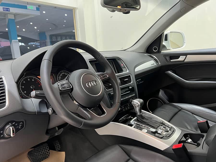 Audi Q5 (Imported) 2014 car image #10