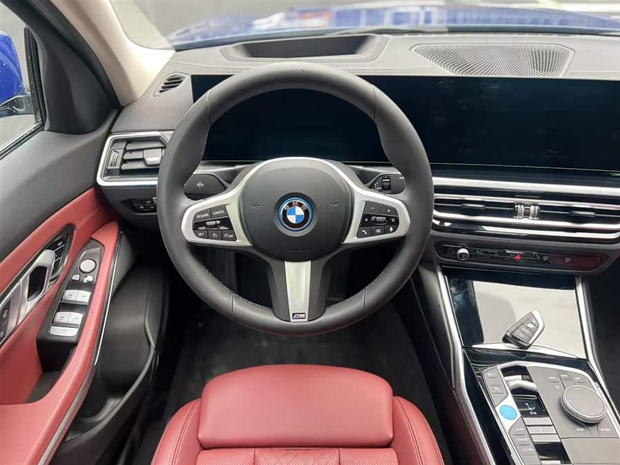 BMW i3 2024 car image #10