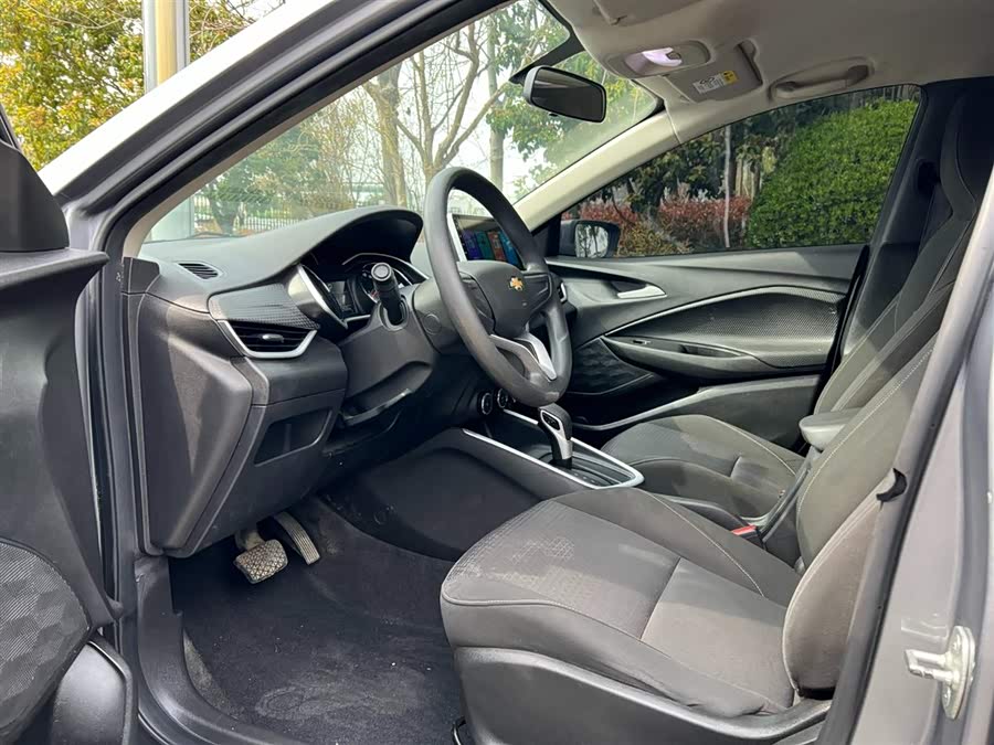 Chevrolet Cavalier 2021 car image #10