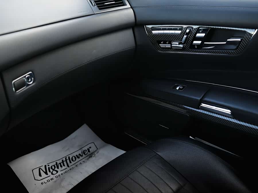 Mercedes-Benz CL Class 2010 car image #10