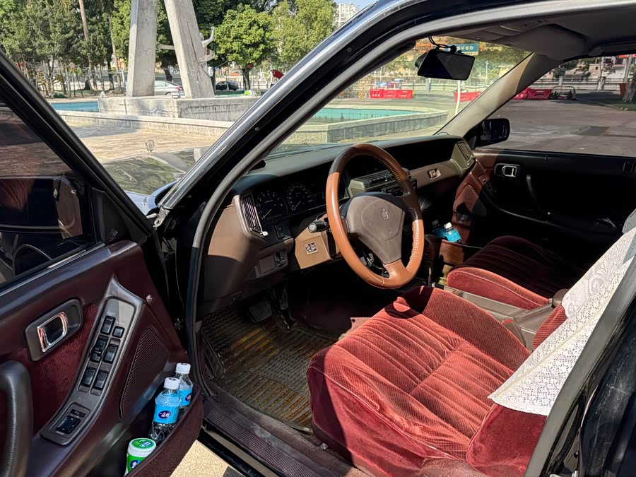 Toyota Crown 1993 immagine di auto #10