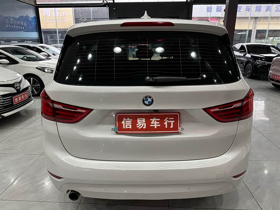 BMW 2 Series Gran Tourer 2017 car image #10