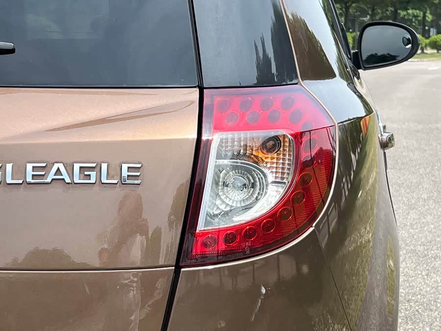 GEELY GX7 2013 car image #10