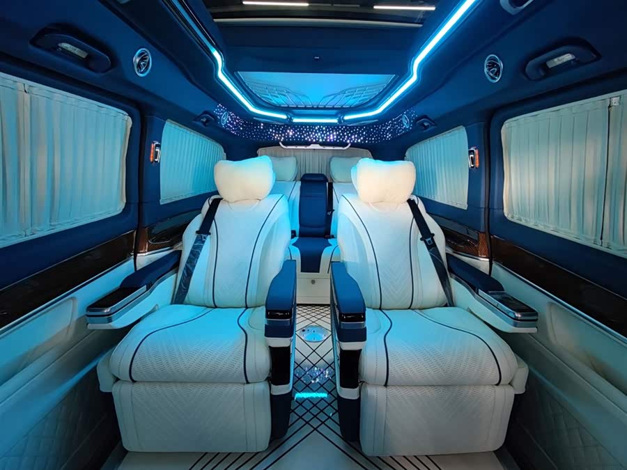 Mercedes-Benz V Class 2023 #10 Mercedes-Benz V Class 2023 immagine di auto #10