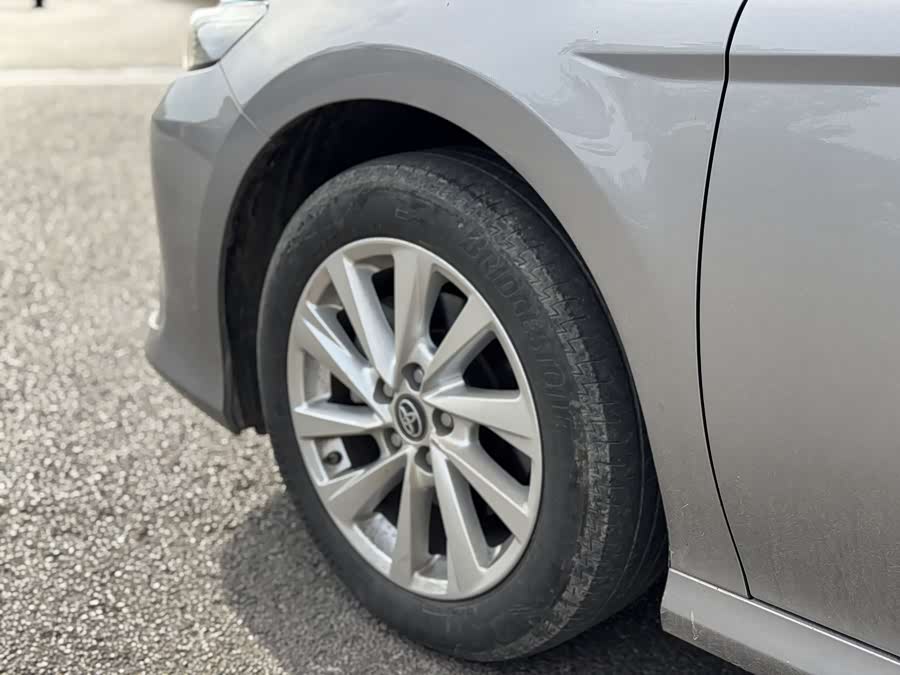 Toyota Camry 2023 imagem de carro #10