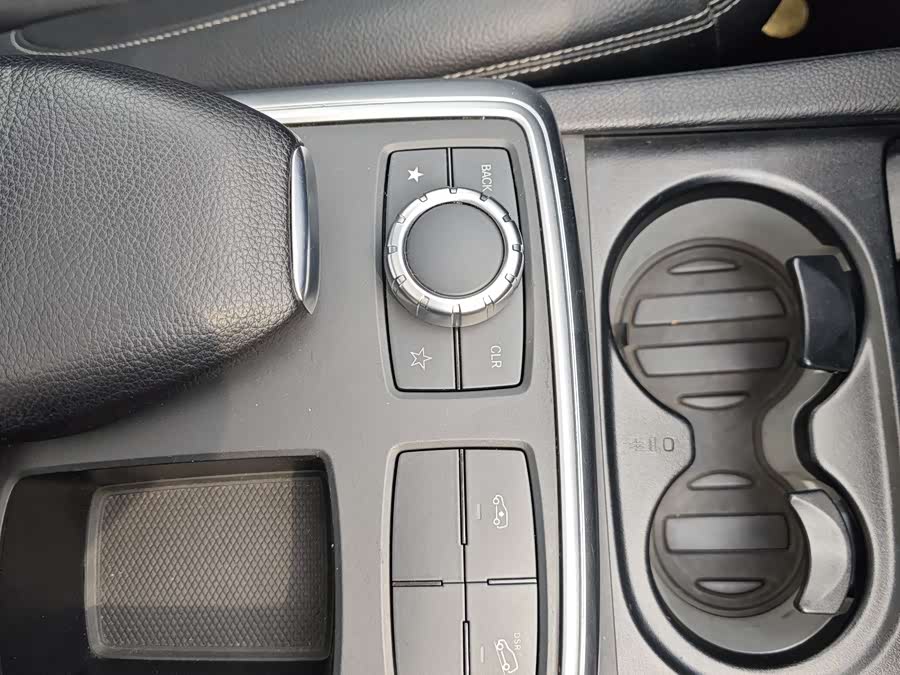 Mercedes-Benz GL Class 2016 immagine di auto #10