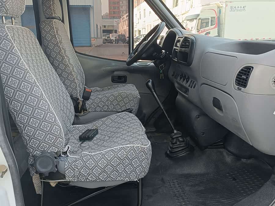 Ford Transit Classic 2016 car image #10