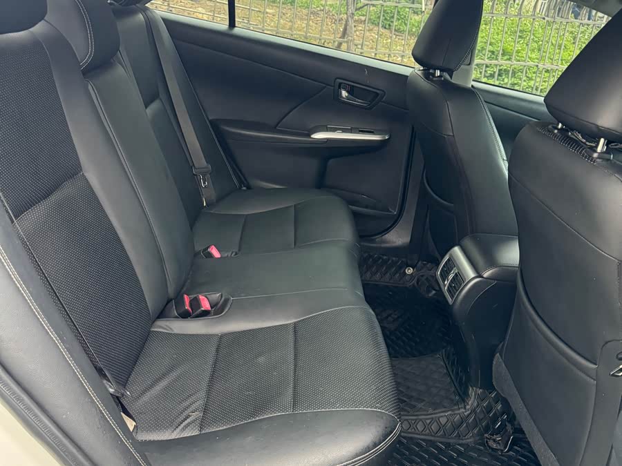 Toyota Camry 2014 immagine di auto #10