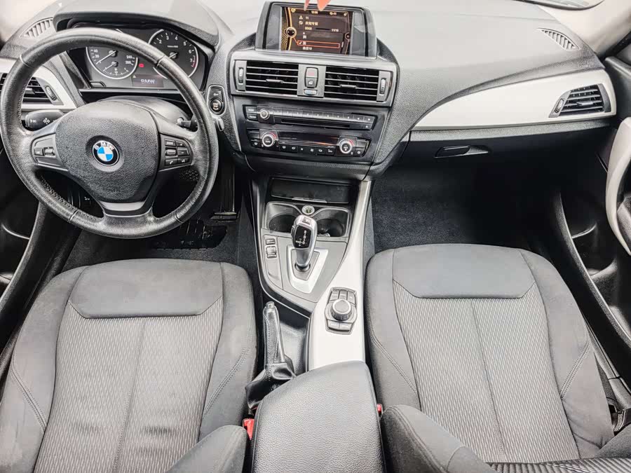 BMW 1 Series (Imported) 2012 car image #10