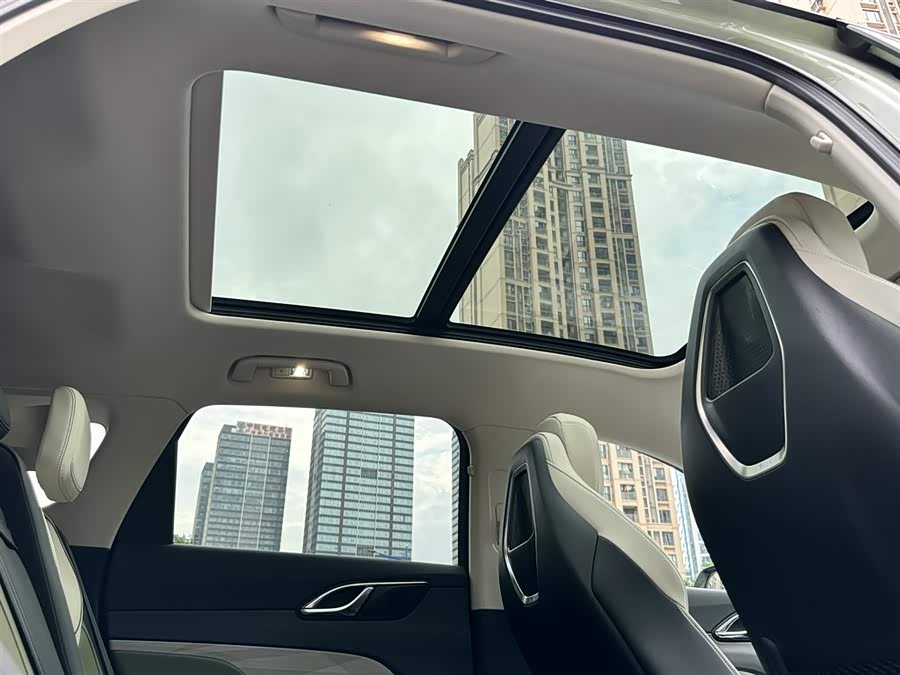 HongQi HS3 2023 car image #10